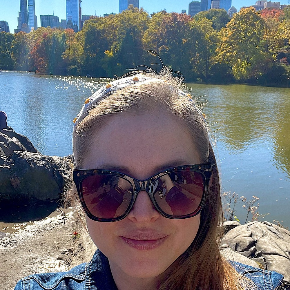 Meet your Posher, Holly 💗